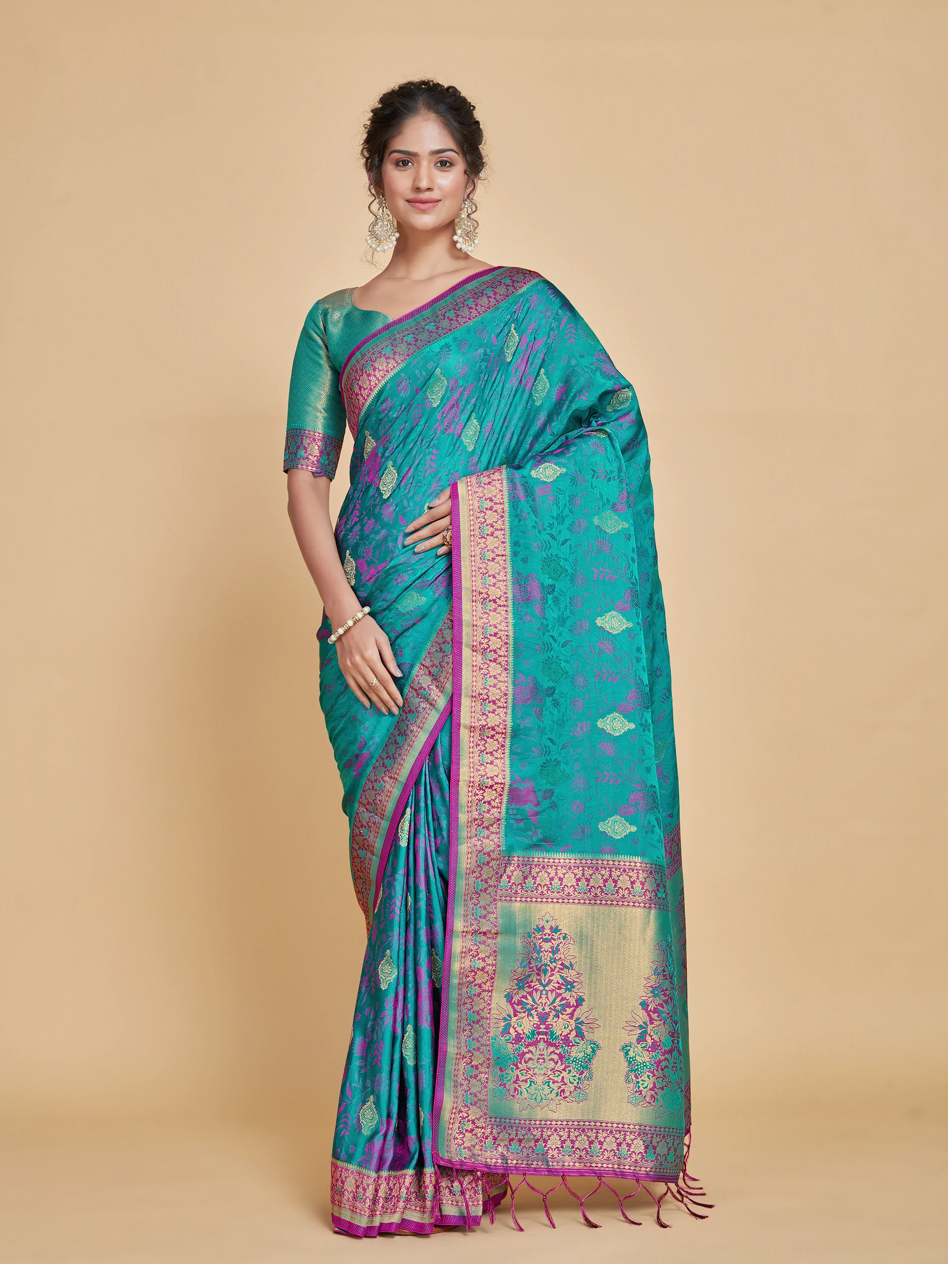 Aqua Prakasa Saree